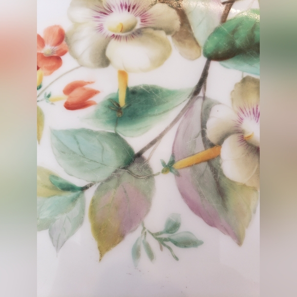 5 Vintage Green Floral Plates with Gold Rim - Picture 14 of 16